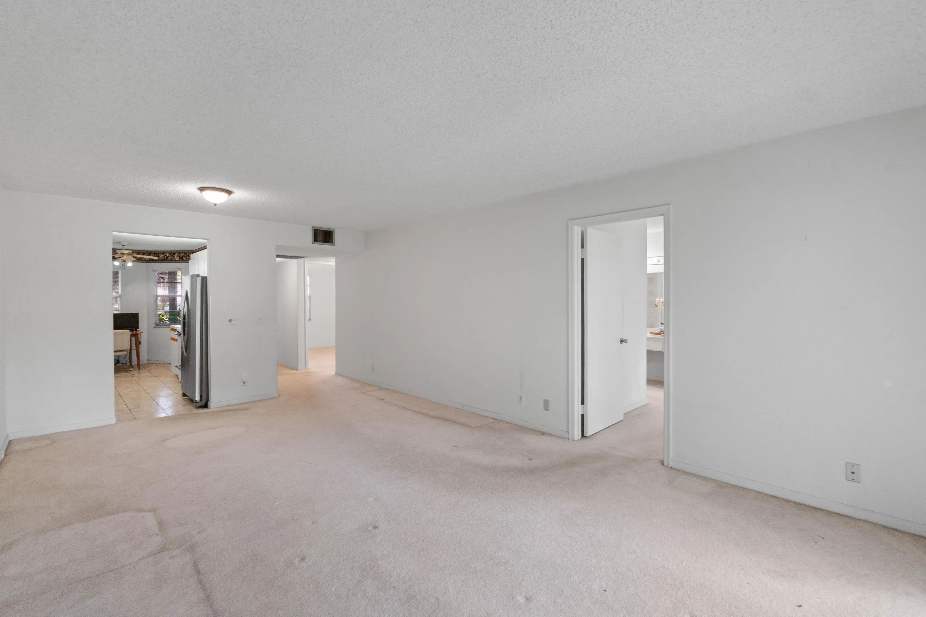 Active 55+ living at its best, offering resort-style amenities, social opportunities, and a lifestyle designed for comfort, connection, and enjoyment.