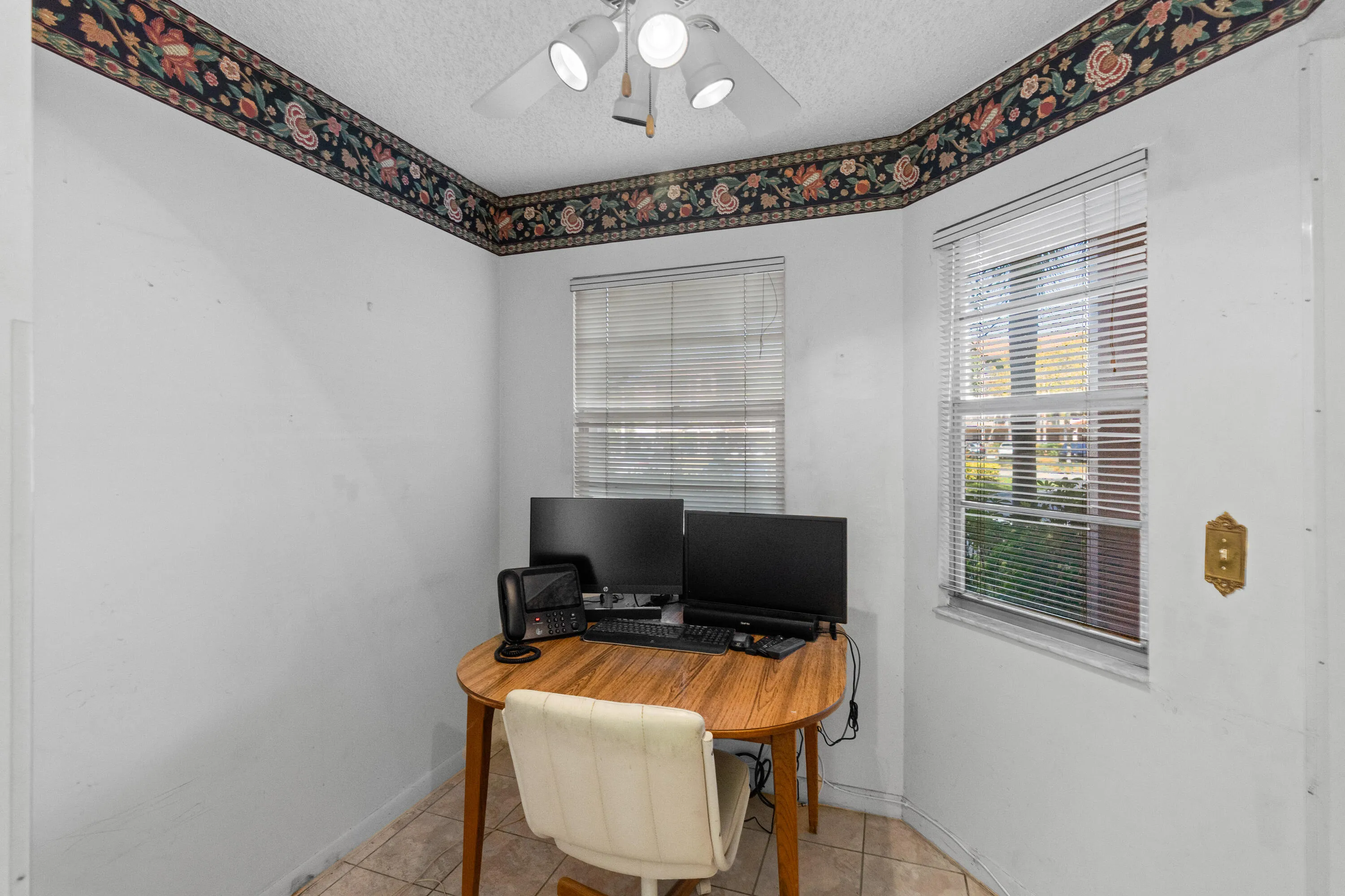 Breakfast nook.