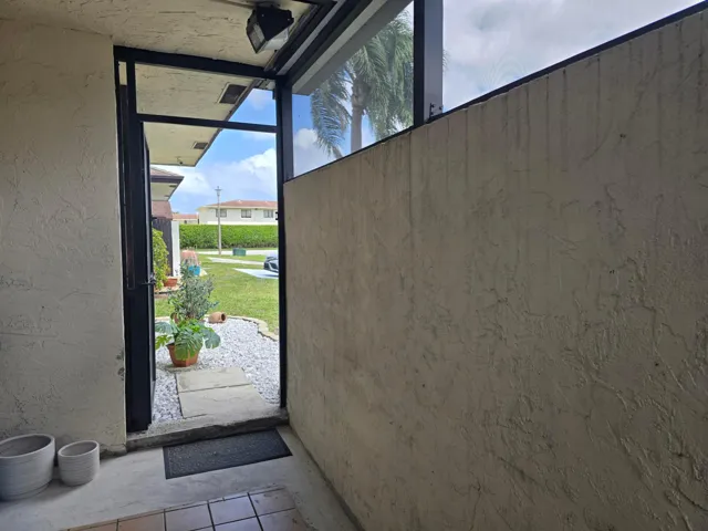 14- Front Porch