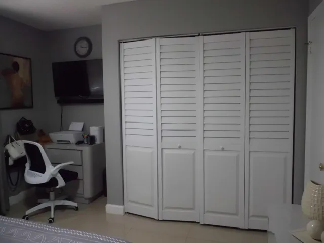 12- Kitchen