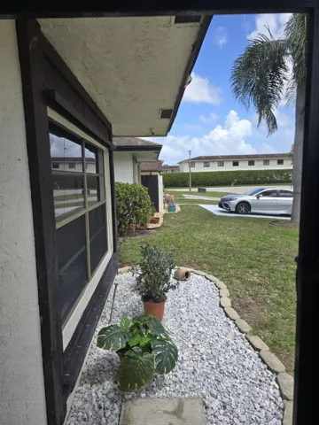 14A-Front Porch