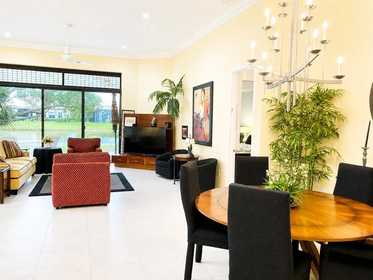 Overview of Dining Area/Family Room