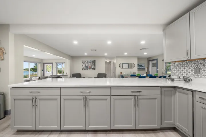 interior - kitchen 5