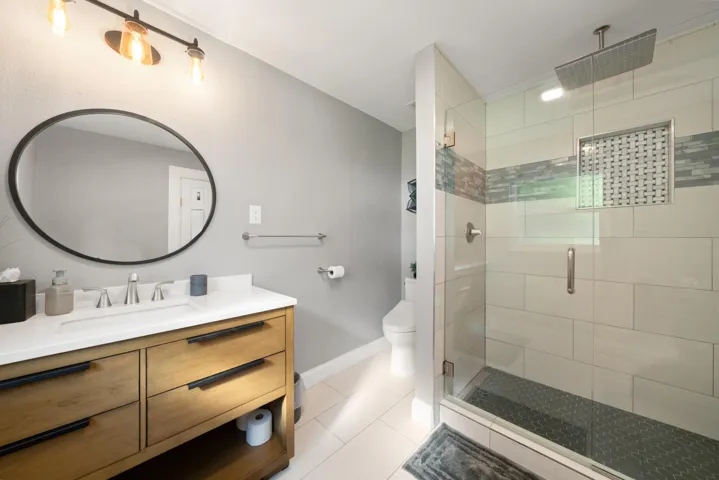 interior - master bathroom 2