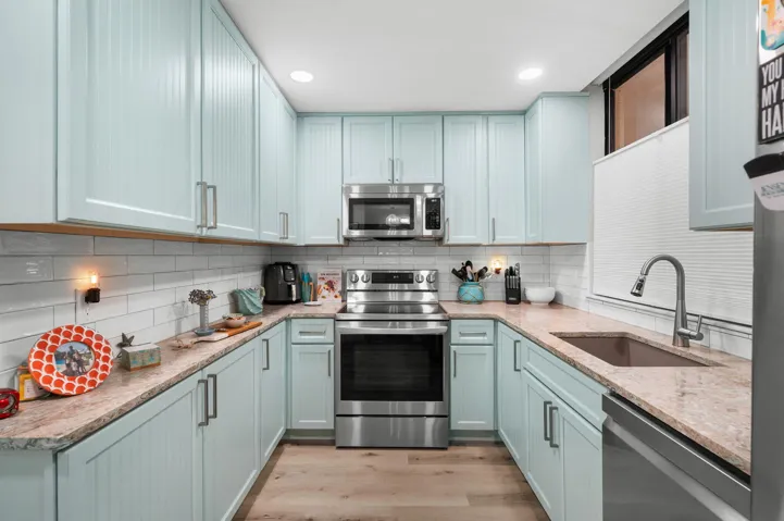 Tasteful and well appointed kitchen