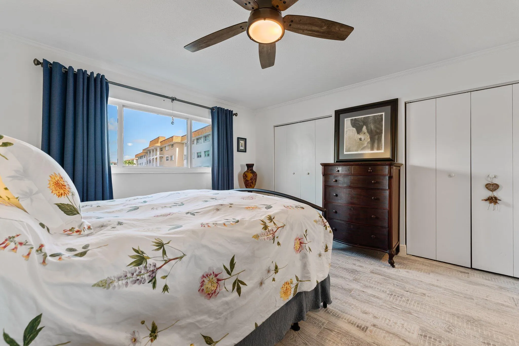 025-100ShoreCt-105-NorthPalmBeach-SMALL
