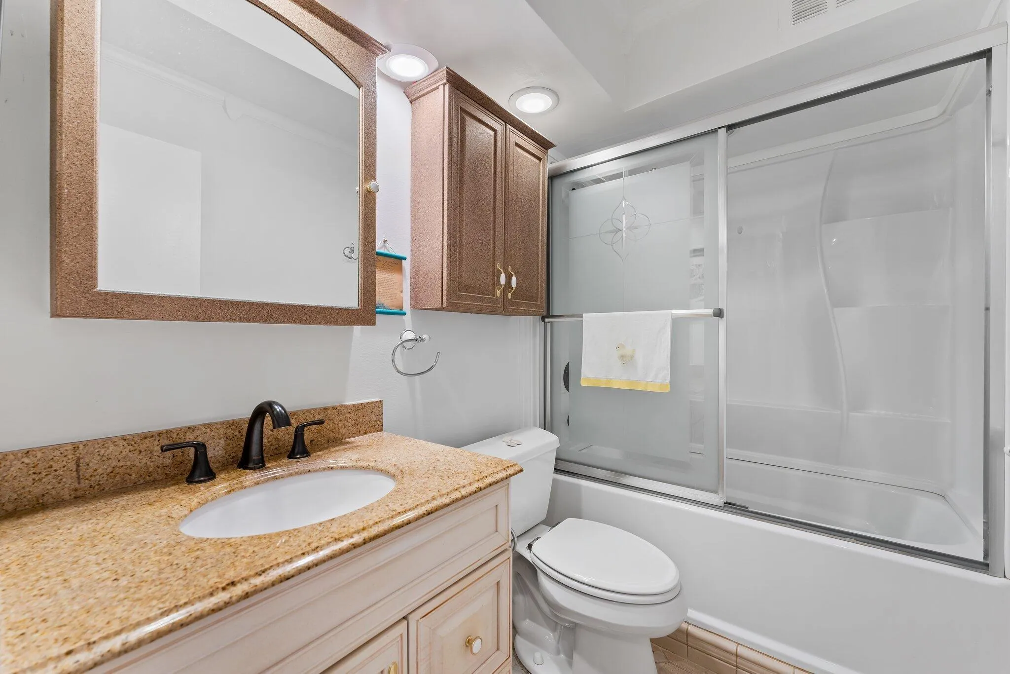 022-100ShoreCt-105-NorthPalmBeach-SMALL