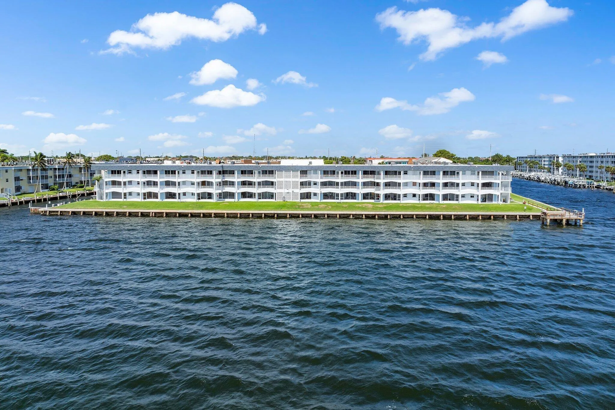 037-100ShoreCt-105-NorthPalmBeach-SMALL