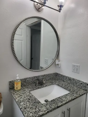 SINK IN SECOND BATH