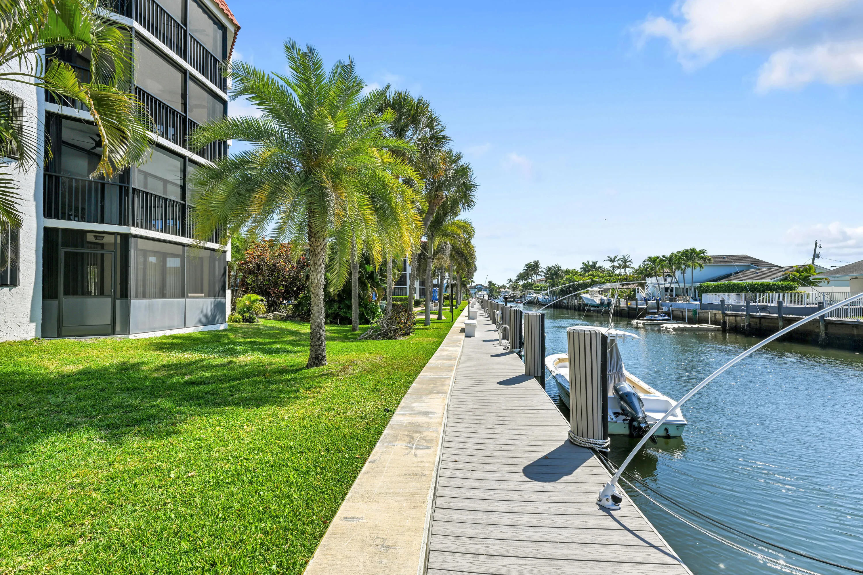800 Jeffrey St #411 Boca Raton 00043