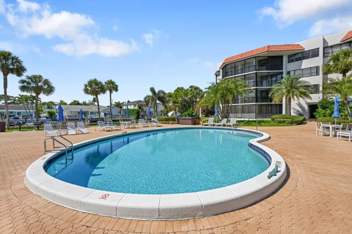 800 Jeffrey St #411 Boca Raton 00037
