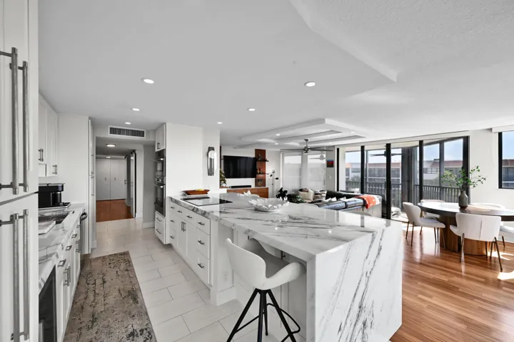 800 Jeffrey St #411 Boca Raton 00012