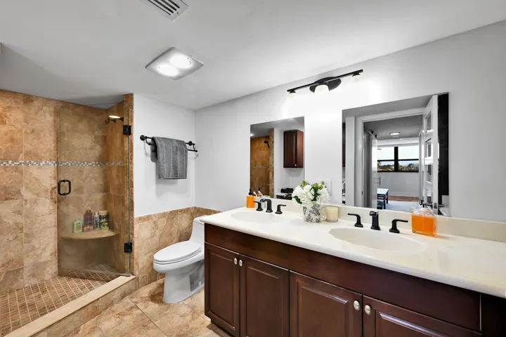 800 Jeffrey St #411 Boca Raton 00019
