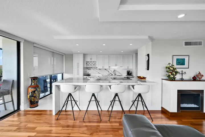 800 Jeffrey St #411 Boca Raton 00010