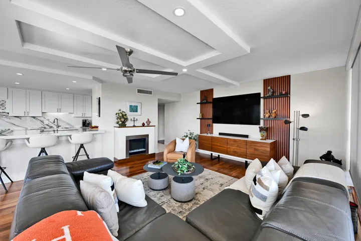 800 Jeffrey St #411 Boca Raton 00009