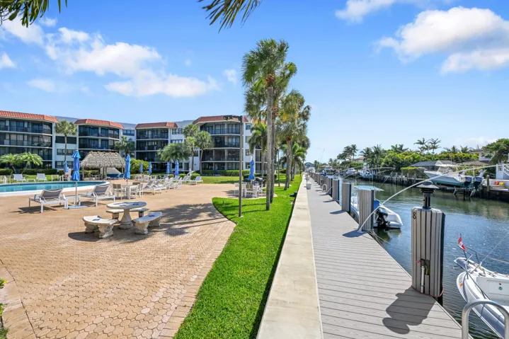 800 Jeffrey St #411 Boca Raton 00042