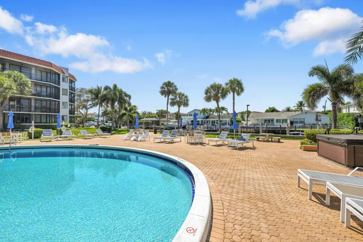 800 Jeffrey St #411 Boca Raton 00040