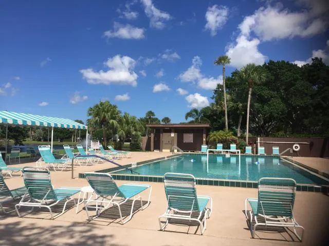 Pool 2