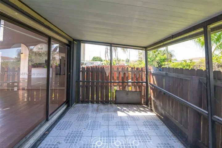 Photo 35
