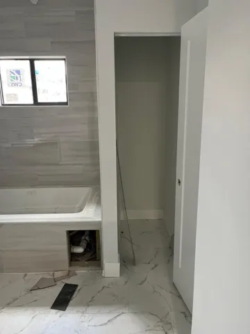 master linen closet