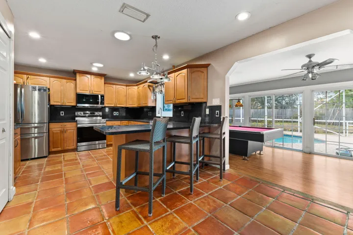 Kitchen - Dining - Family