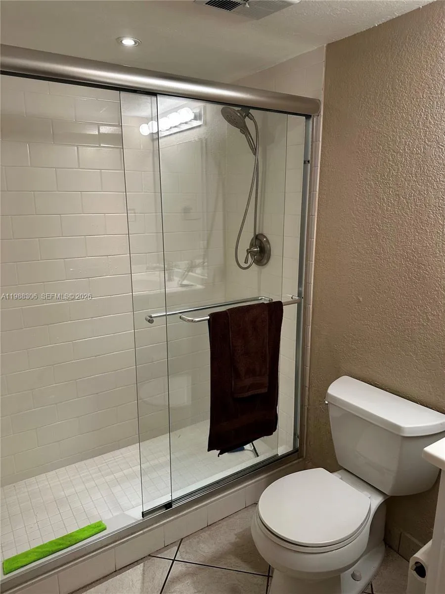 Shower 2nd bathroom