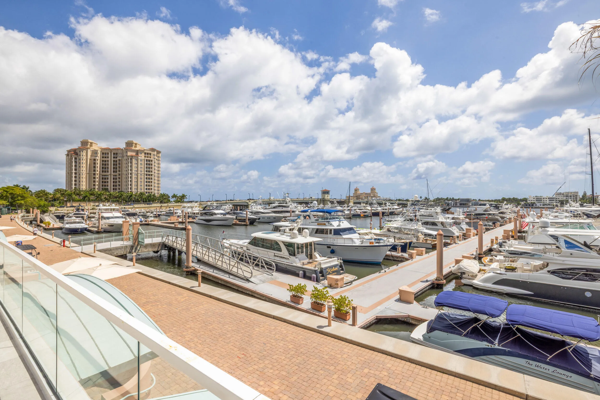 400 N Flagler Dr #200332_et6a8560