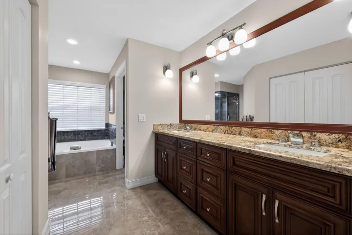 25_12301_Cabot_Ct_Boca_Raton_FL_33428_US
