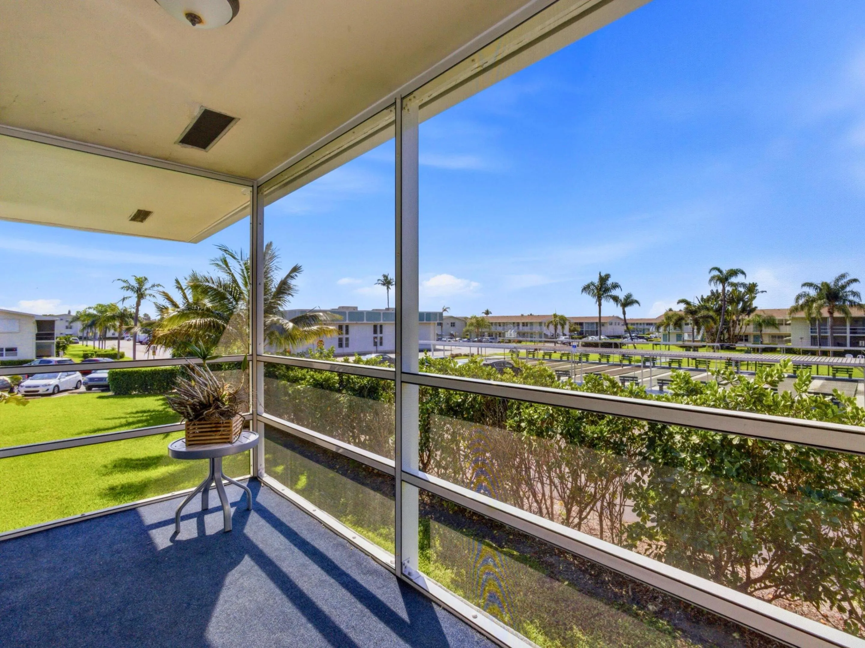Screened Balcony