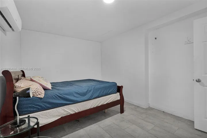 Photo 35