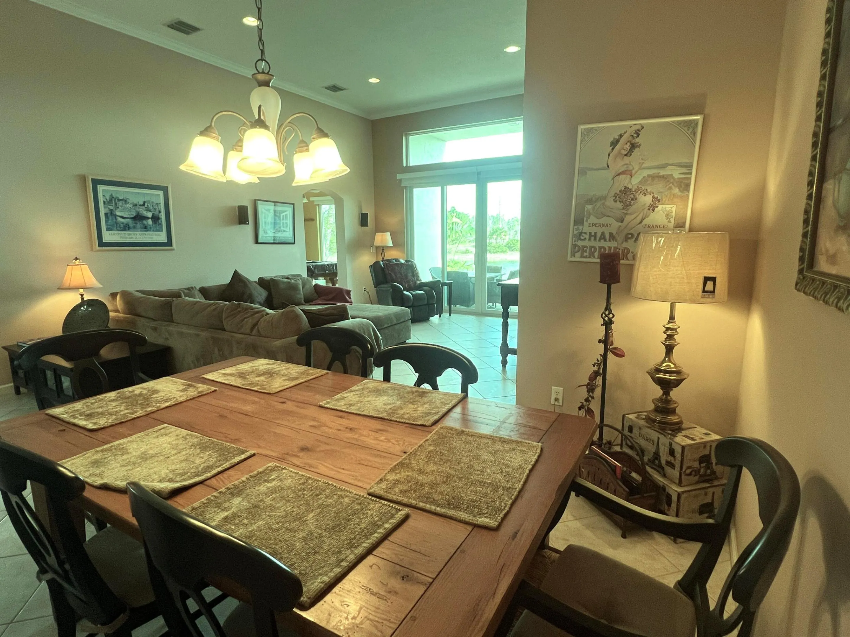 Dinning : living