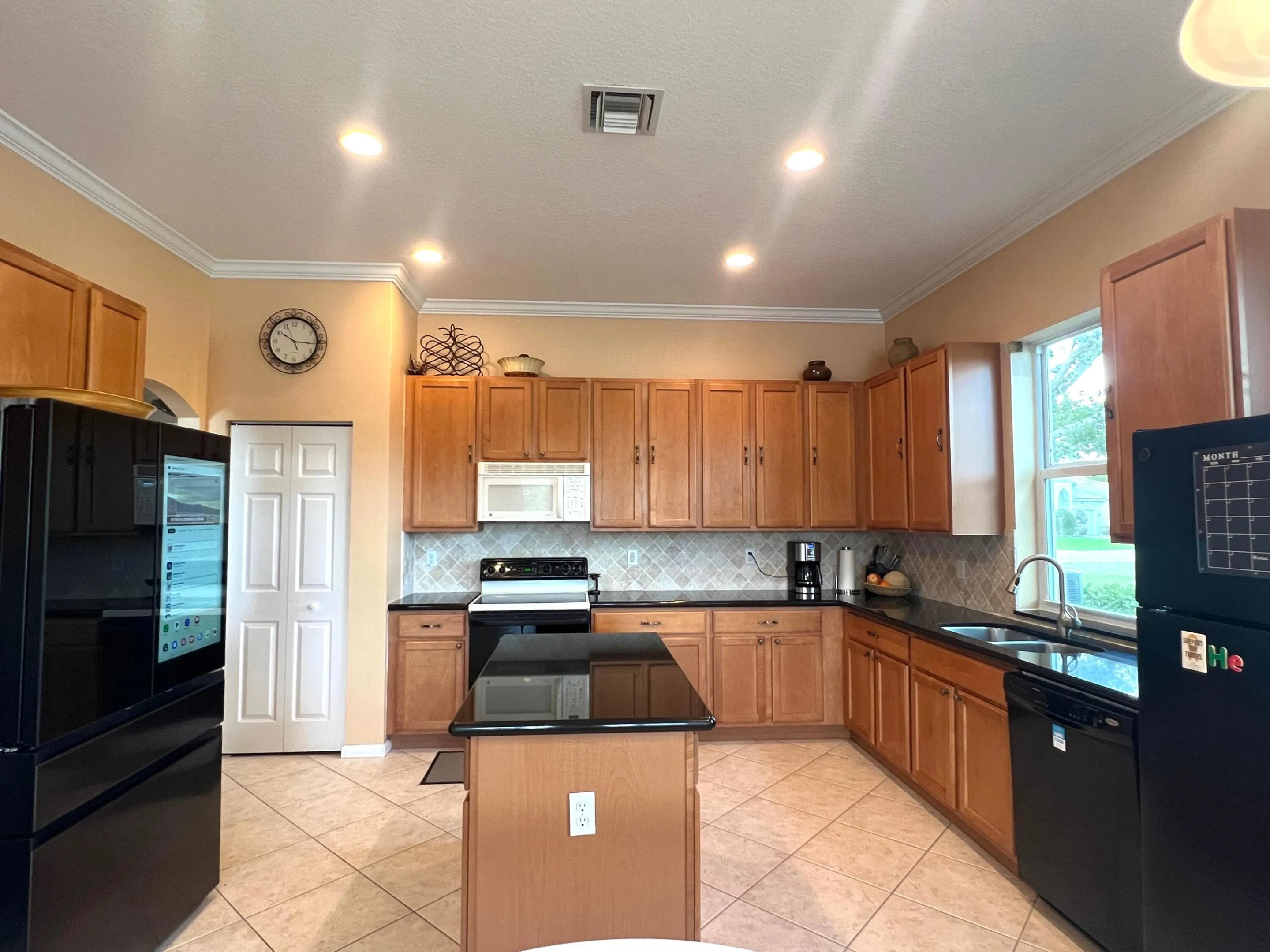 Open kitchen