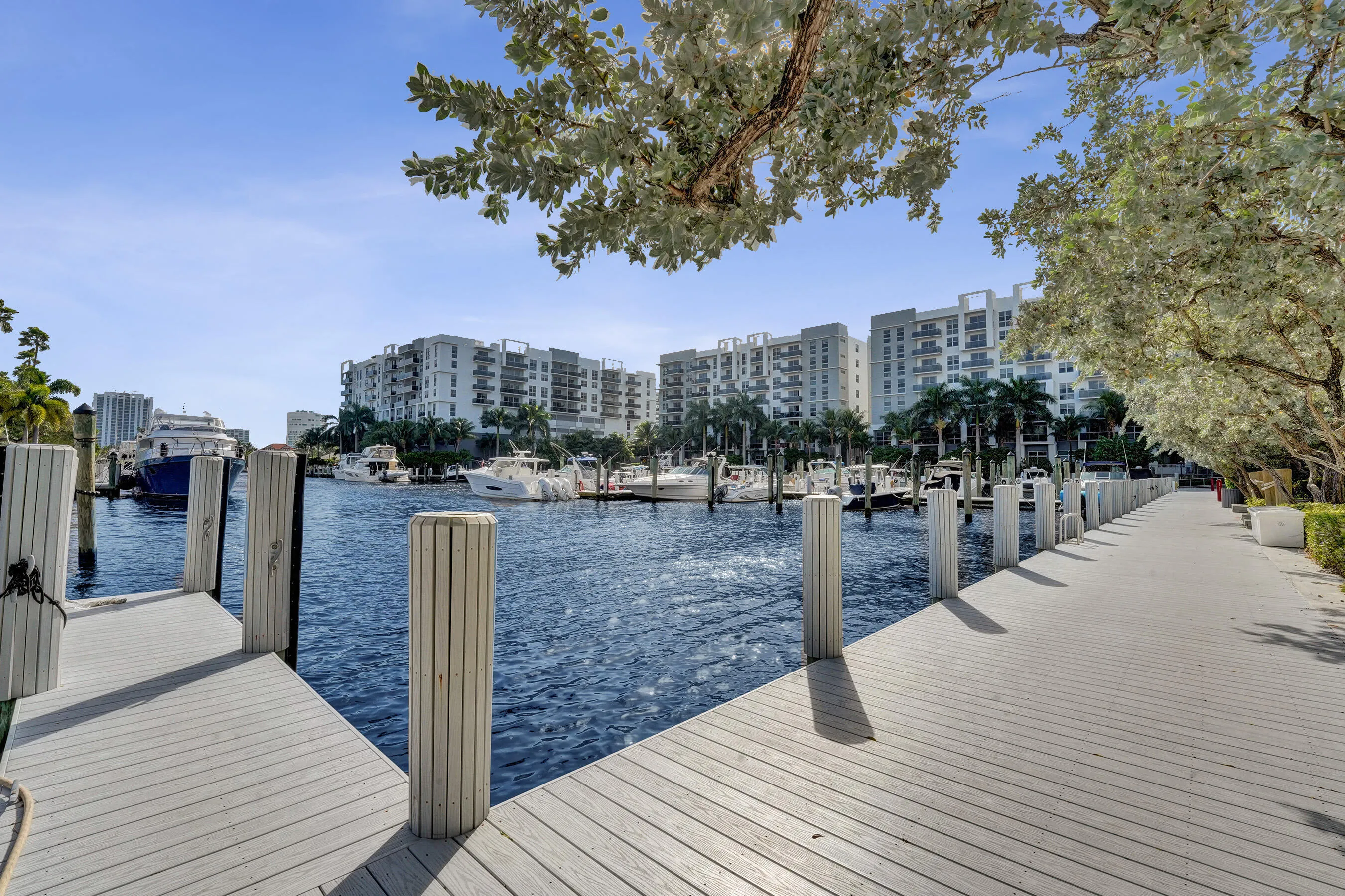 Association dock space