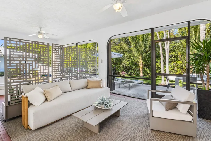 033-48HarbourDriveNorth-BoyntonBeach-FL-
