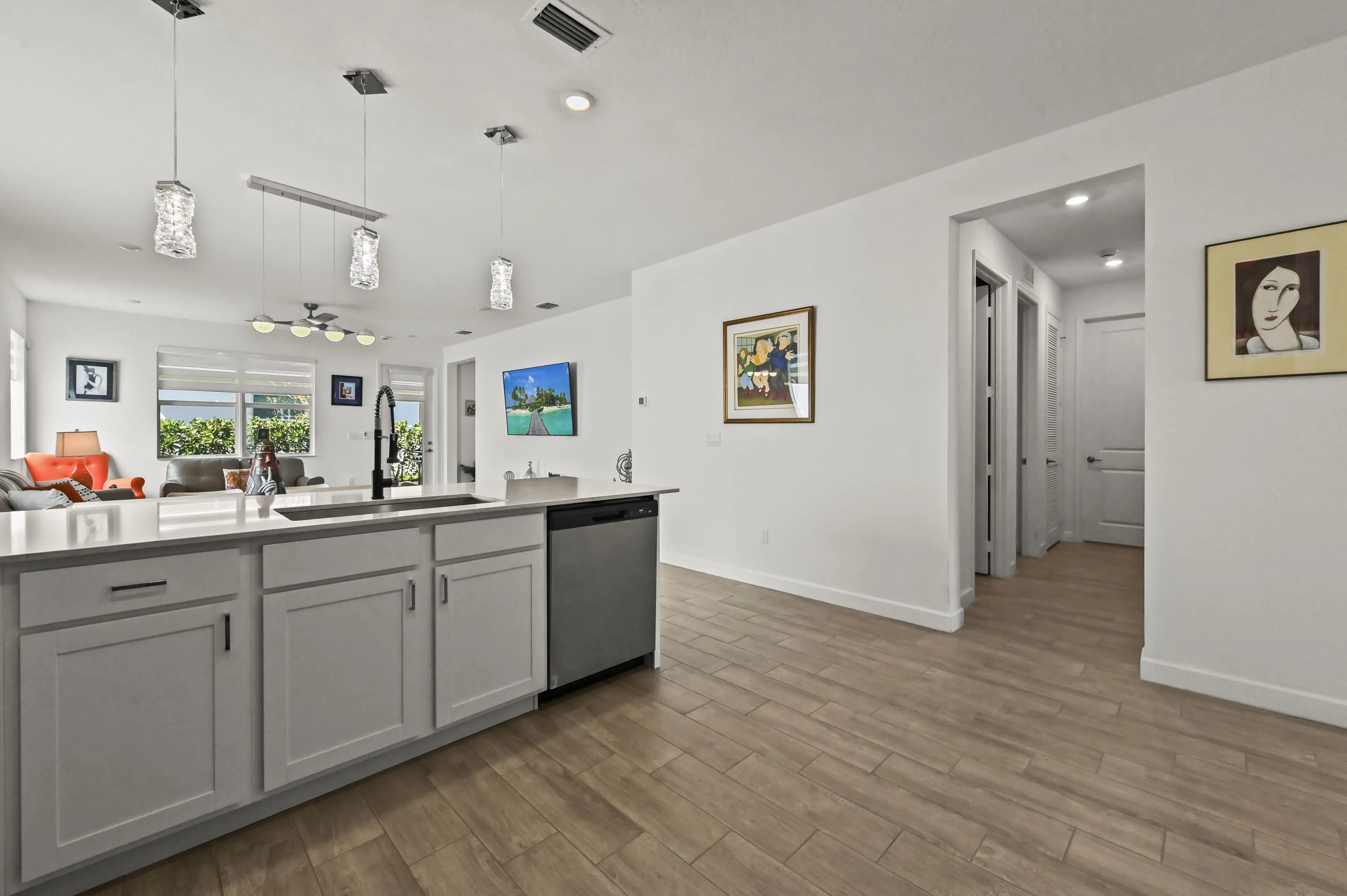 12 Kitchen 05