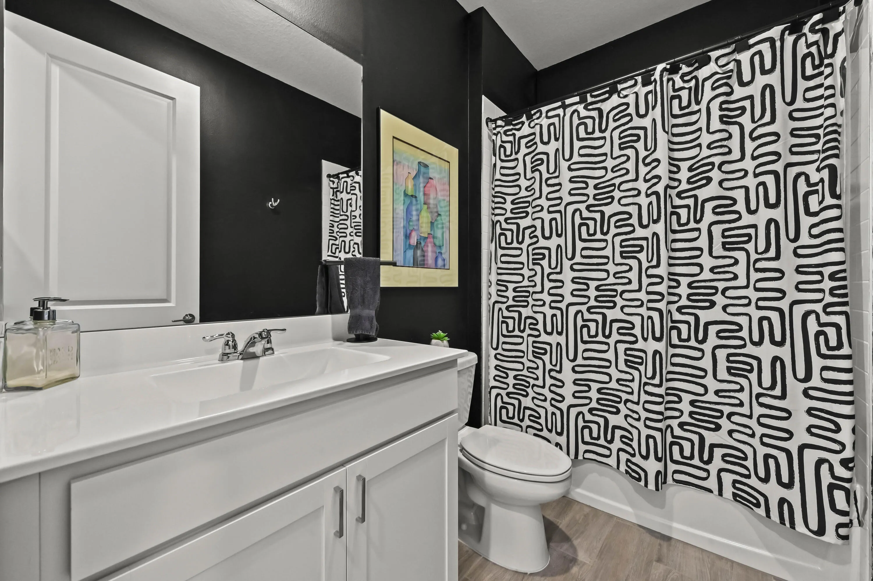 20 Bathroom 01