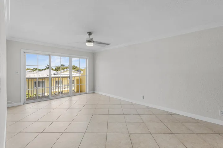 GF4A1204Pine Crest Village-by Pwayko