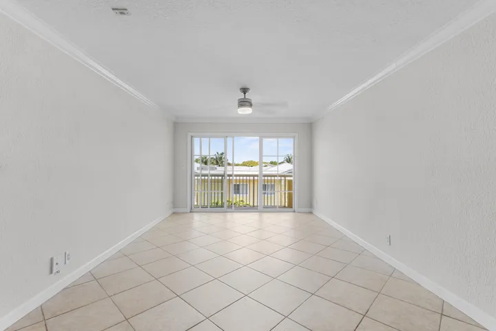 GF4A1189Pine Crest Village-by Pwayko