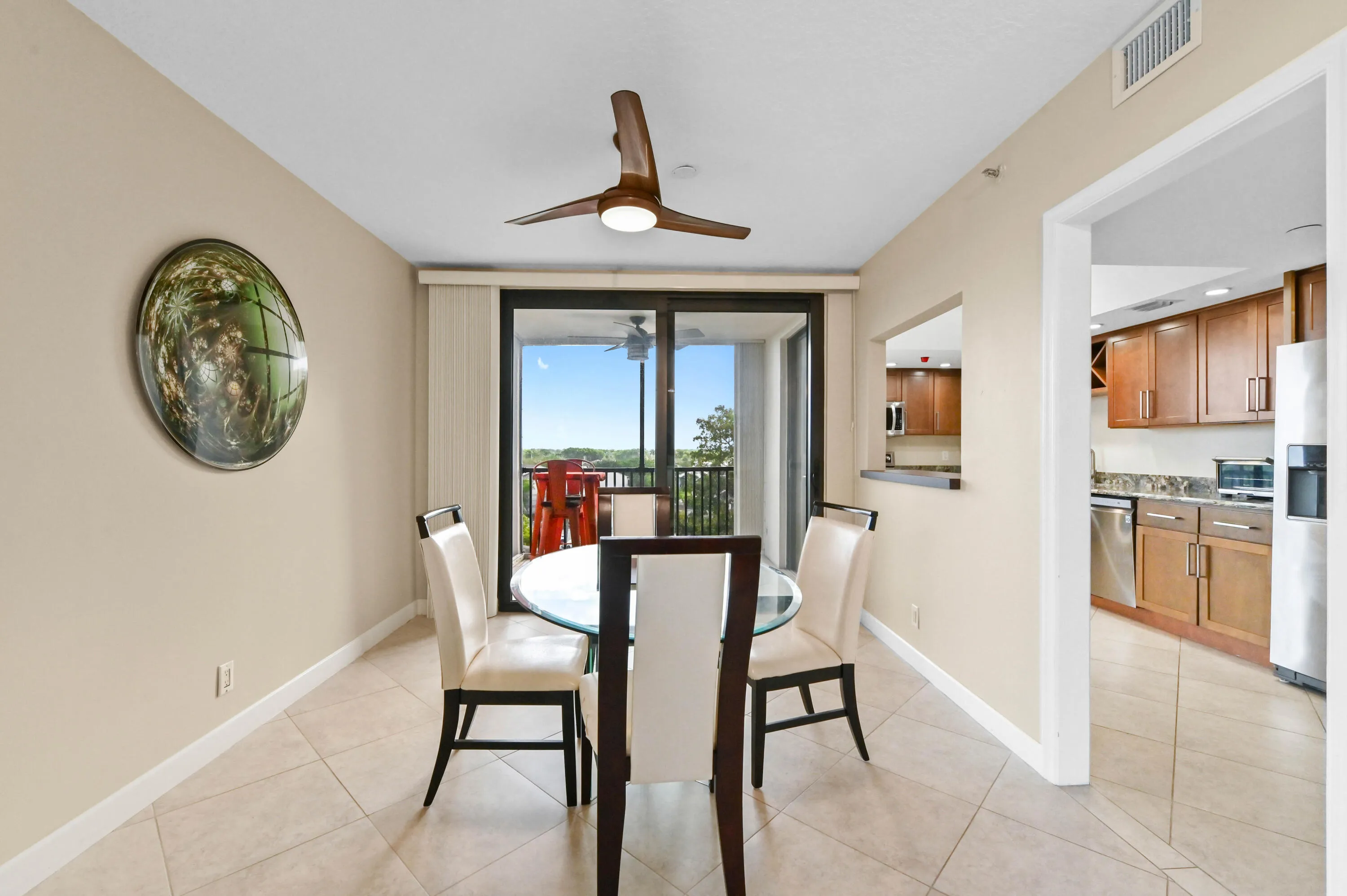 11 Dining room 01