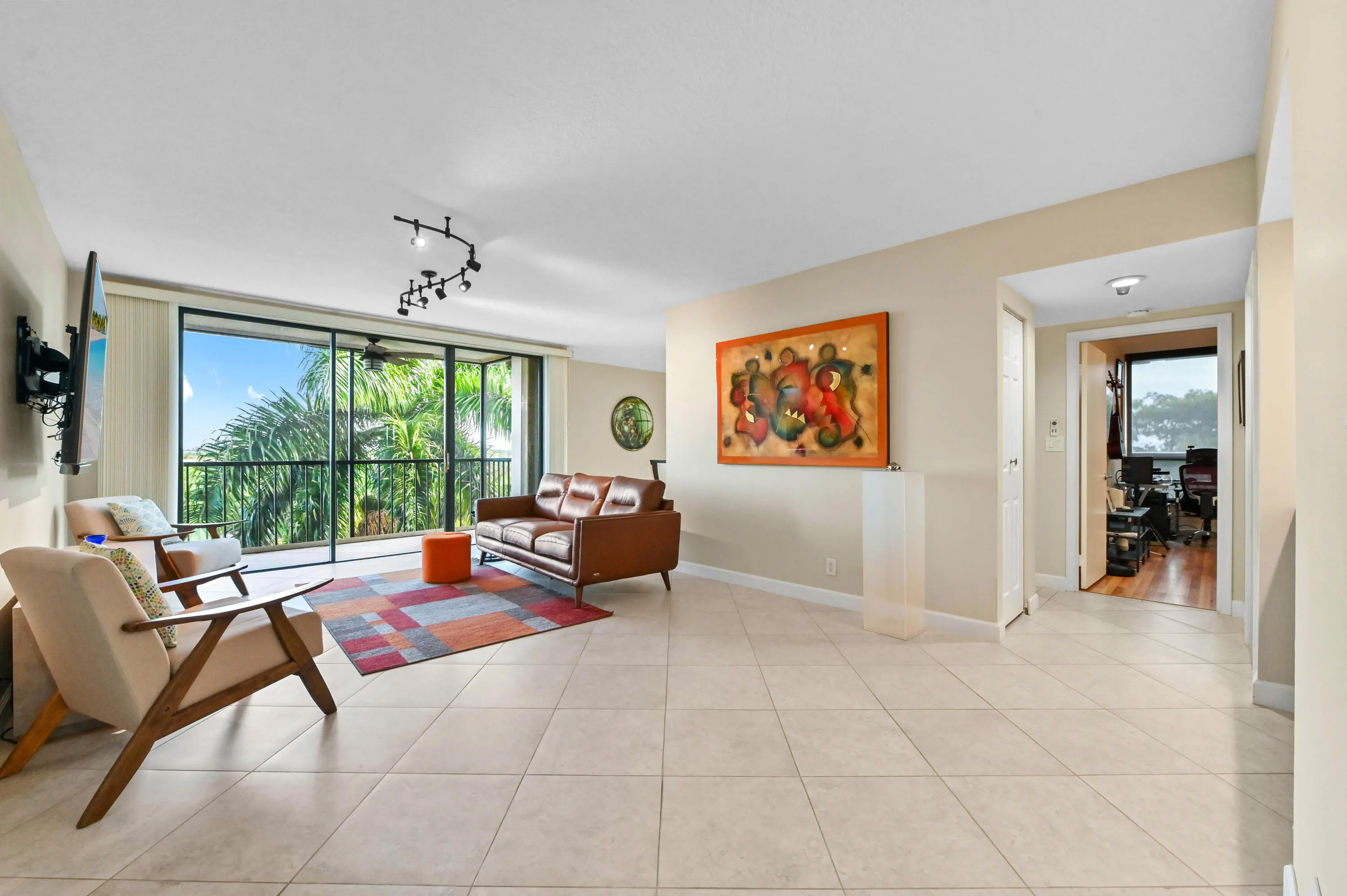 06 Living room 02