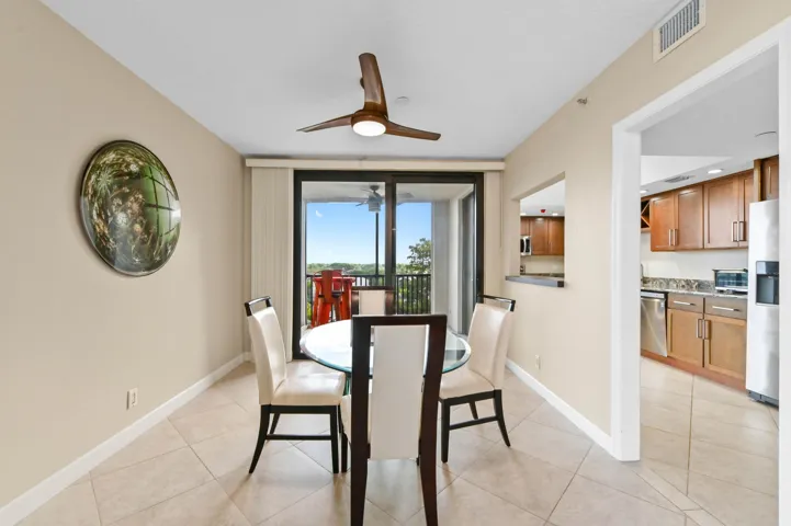 11 Dining room 01