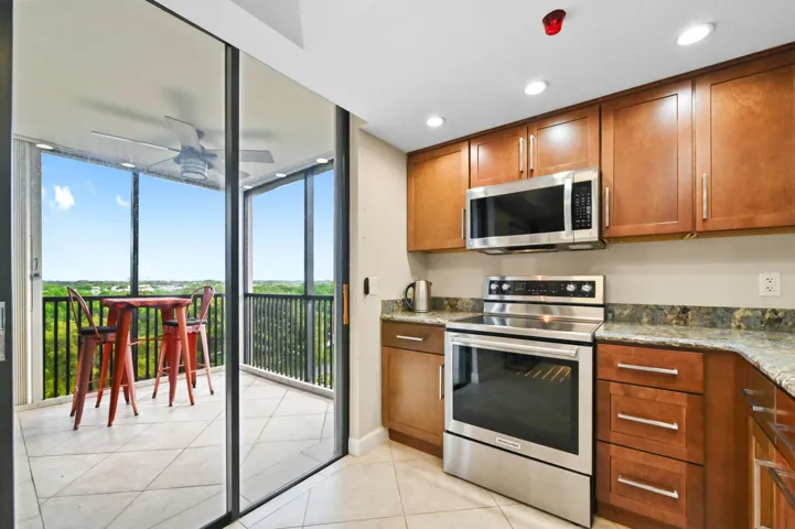 16 Kitchen 04