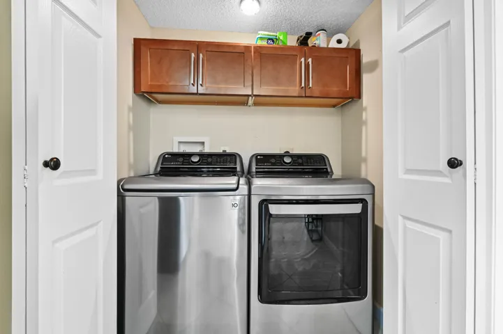18 Laundry 01