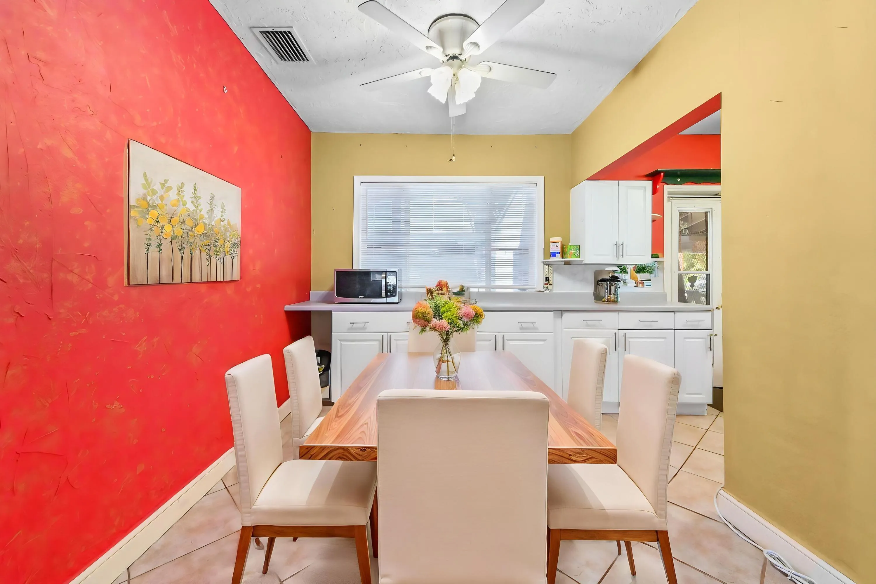 10-Dining-area-01_VS