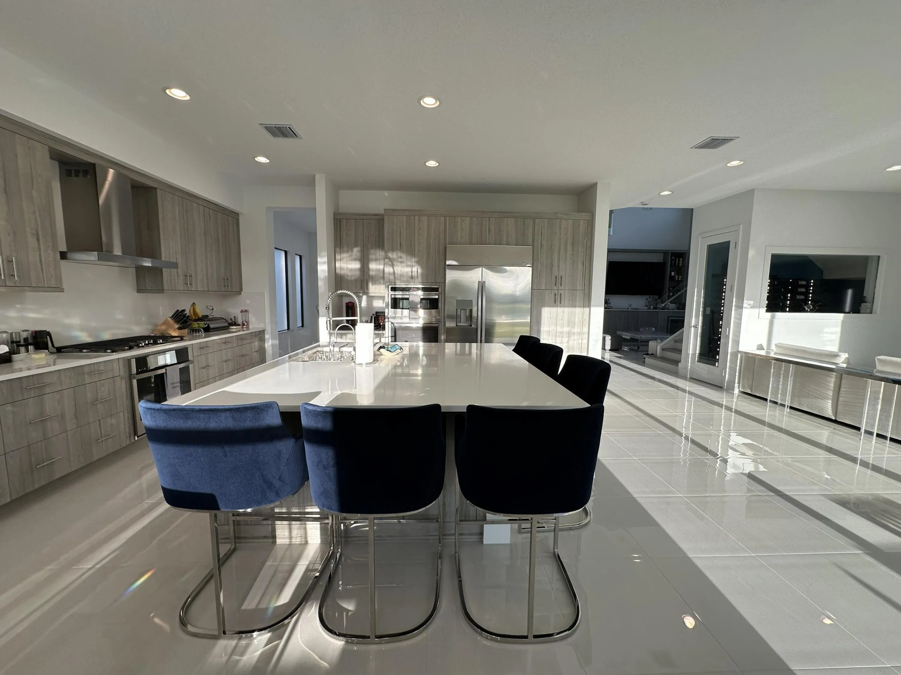 living room to kitchen