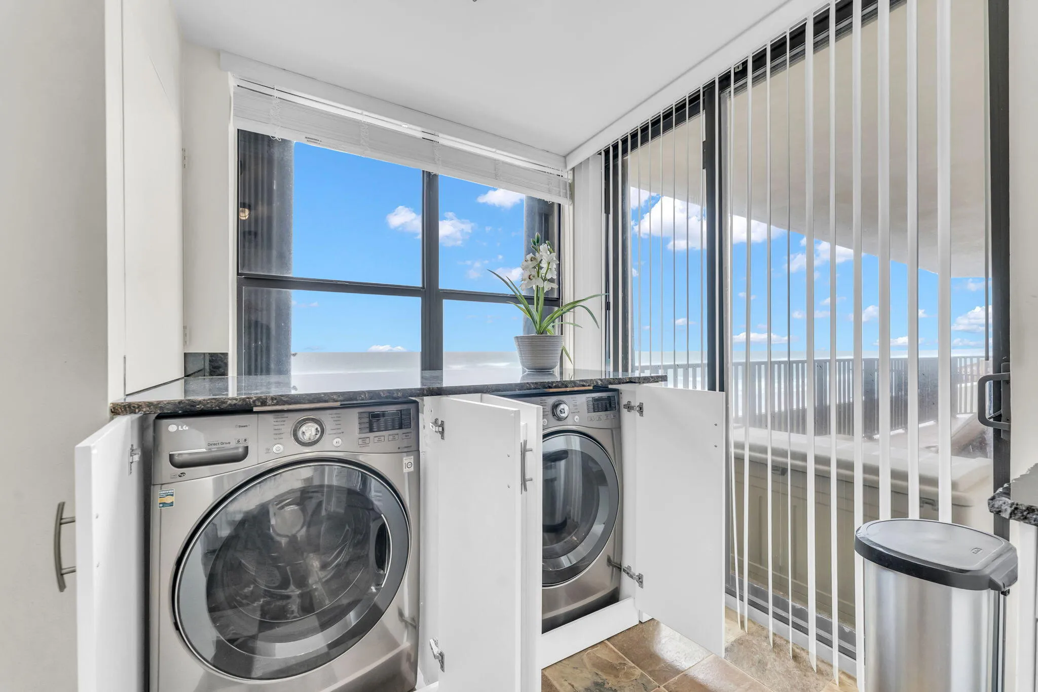 8-web-or-mls-DON08404
