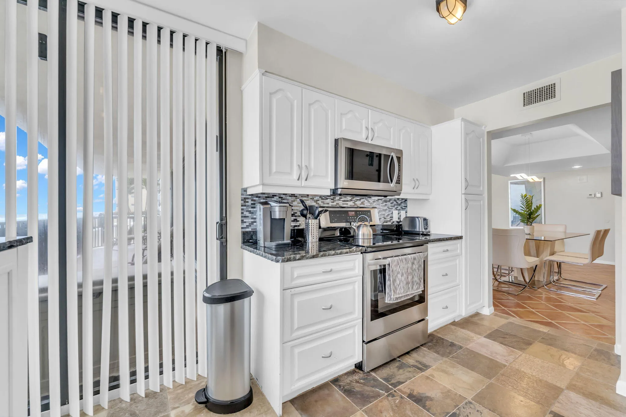 13-web-or-mls-DON08429