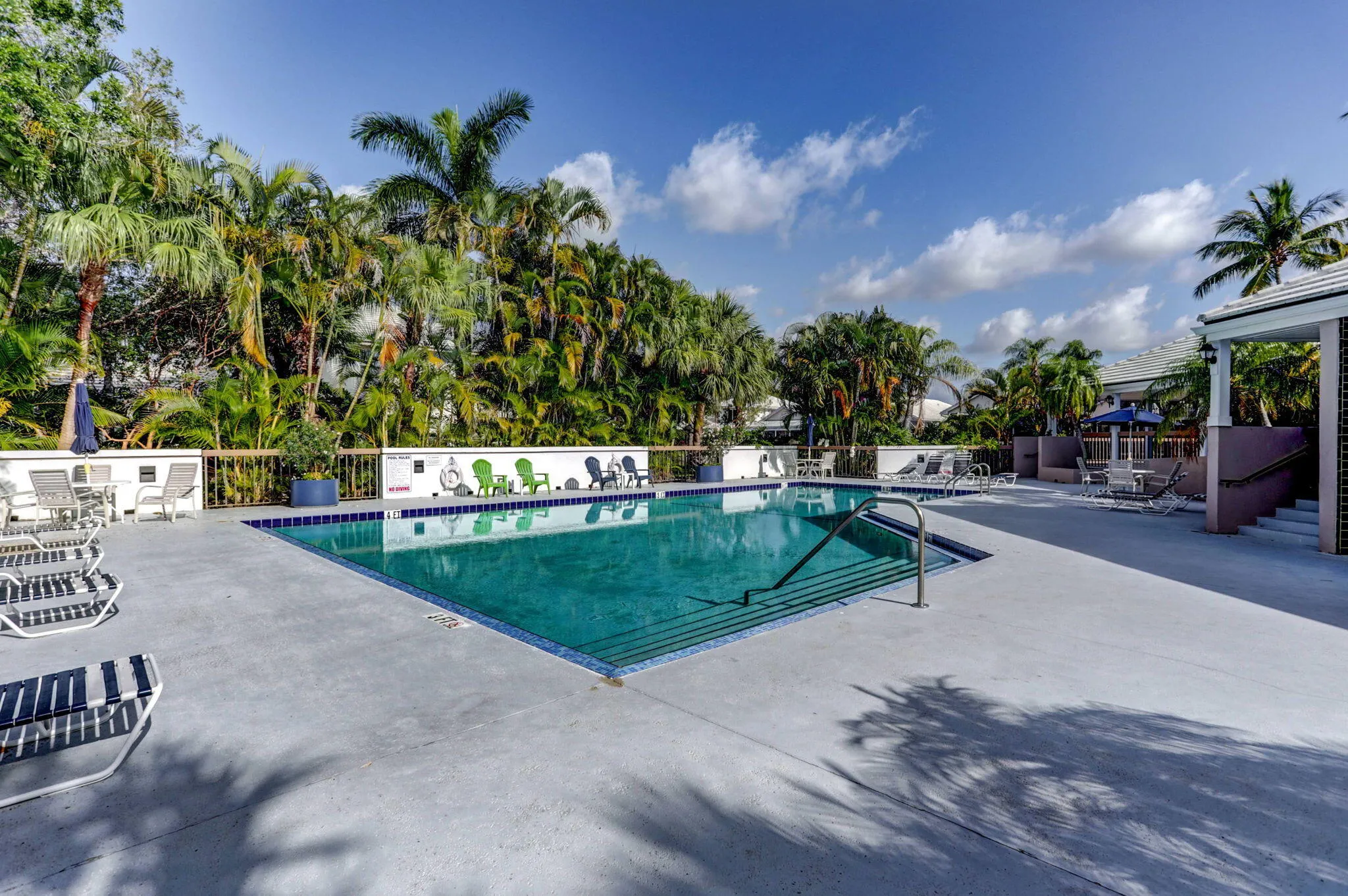 Clubhouse Pool (3)