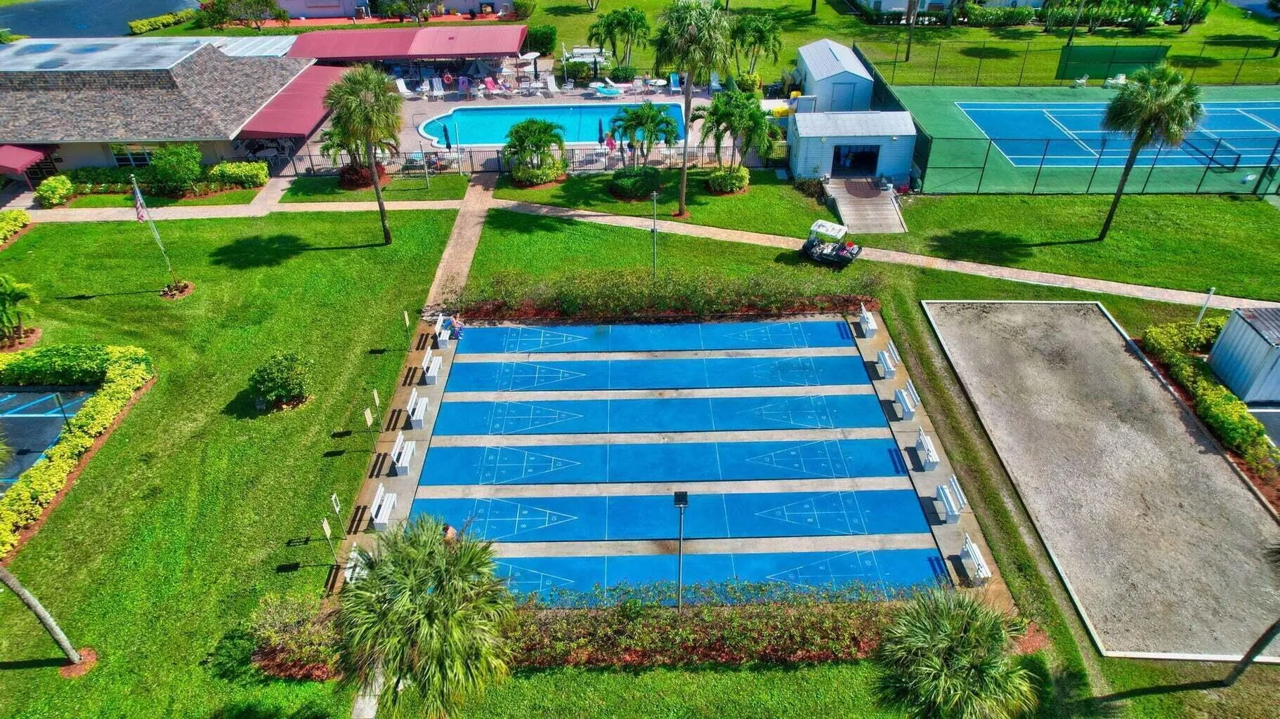High Point Clubhouse 2 - Sec 6