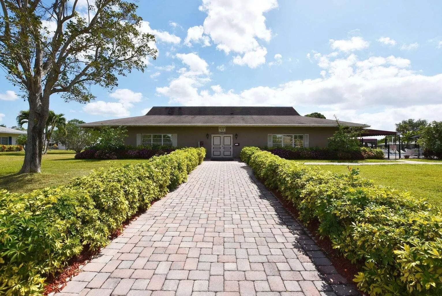 High Point Clubhouse 7 - Sec 6
